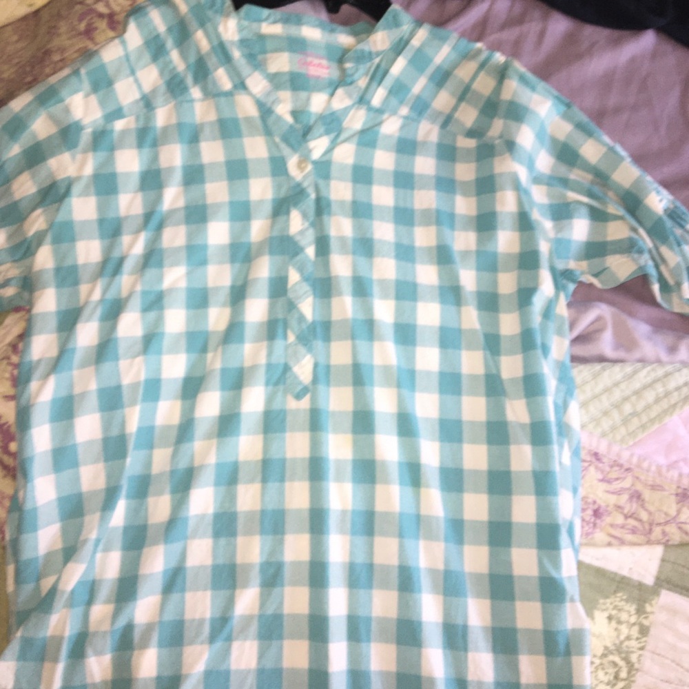 Blue white cabelas women’s button up shirt(2/$20)
